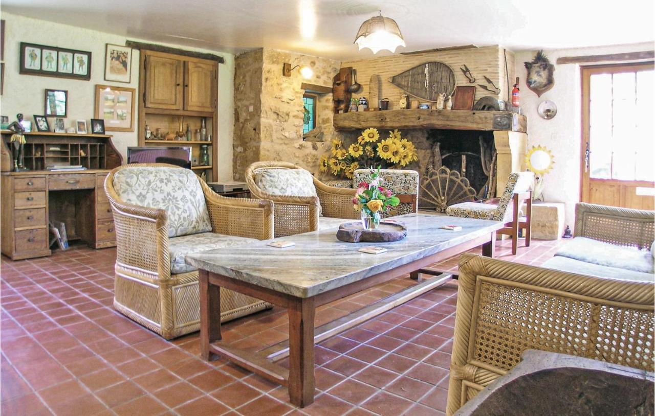 4 Bedroom Gorgeous Home In Monpazier Exterior photo